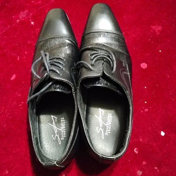 Steve Harvey dress shoes 👞 - Picture 3 of 9